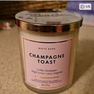 White Barn Champagne Toast Candle NWT